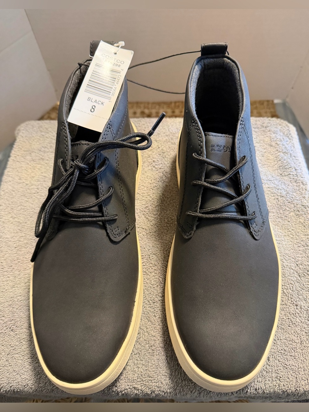NWT Man-Made Materials Size 8 M IZOD Palmer Chukka Boots